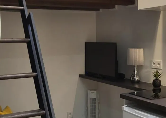 A Avec Ascenseur ! *